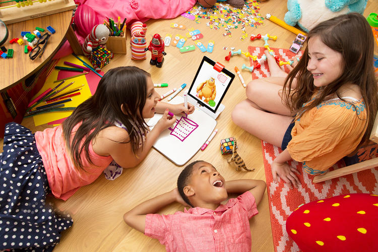 <p>The Osmo Monster app is an educational game for children in which the digital and physical worlds interact.</p>